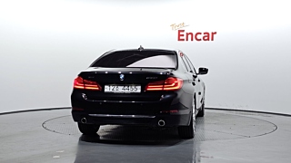 BMW 5-SERIES G30 2019