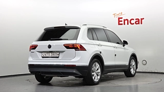 VOLKSWAGEN TIGUAN  2 GENERATION 2.0 TDI Premium 2020