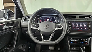 VOLKSWAGEN TIGUAN 2021