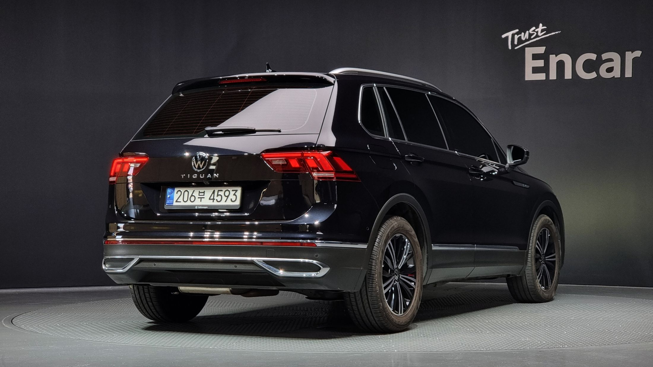 VOLKSWAGEN TIGUAN 2021