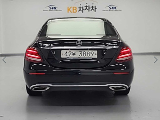 MERCEDES BENZ E-CLASS W213 2017