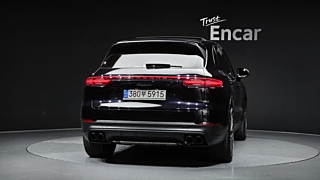PORSCHE CAYENNE PO536 2021