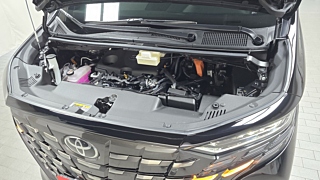 TOYOTA ALPHARD  4 GENERATION AWD 2024