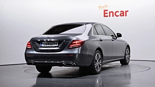 MERCEDES BENZ E-CLASS W213 2020