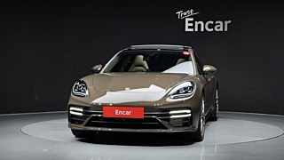 PORSCHE PANAMERA 971 2023