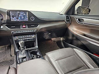 HYUNDAI GRANDEUR IG 2017