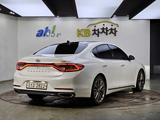 HYUNDAI GRANDEUR IG 2017