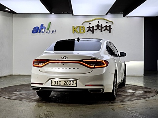 HYUNDAI GRANDEUR IG 2017