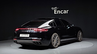 PORSCHE PANAMERA 971 2019