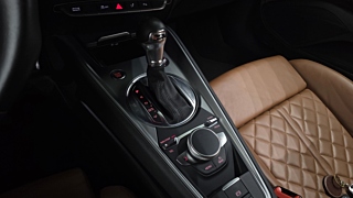 AUDI TT8S 2016