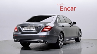 MERCEDES BENZ E-CLASS W213 2018