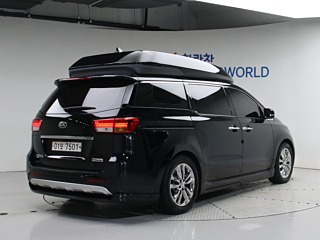 KIA CARNIVAL  2017