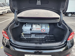 HYUNDAI GRANDEUR IG 2017