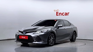 TOYOTA CAMRY XV70  2.5 XLE Hybrid 2024