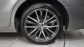 TOYOTA CAMRY XV70  2.5 XLE Hybrid 2024