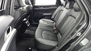 KIA K5 2025