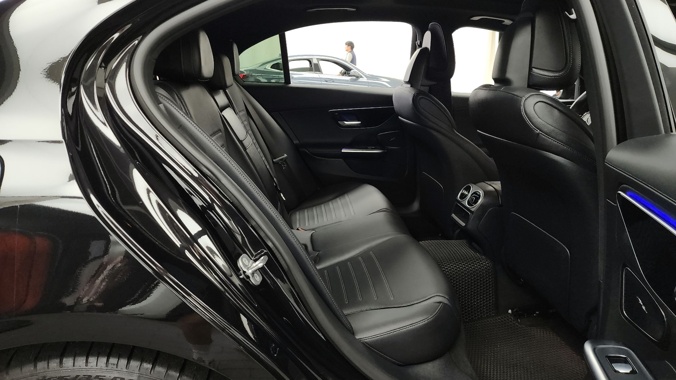 MERCEDES BENZ C-CLASS W206 2024