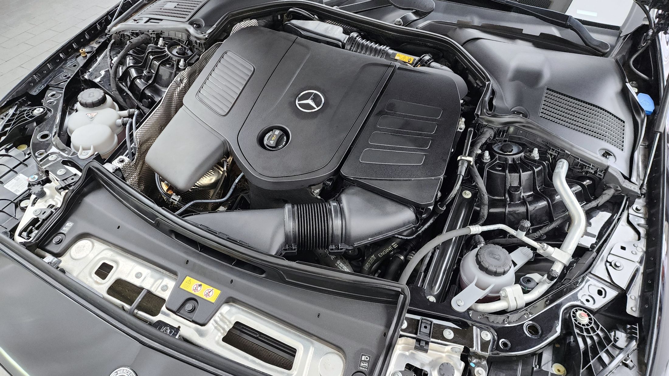 MERCEDES BENZ C-CLASS W206 2024