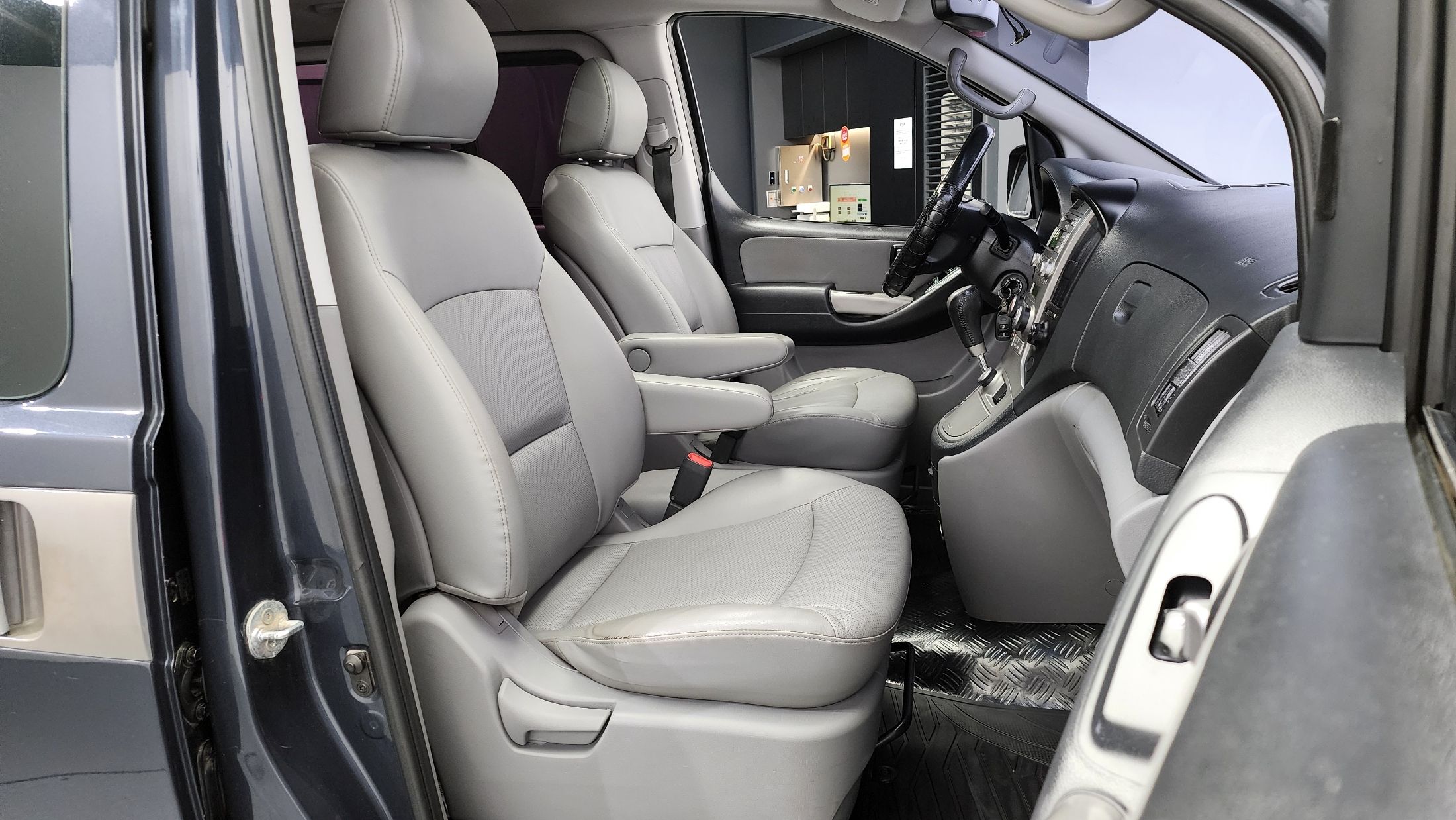 HYUNDAI STAREX GRAND 2014