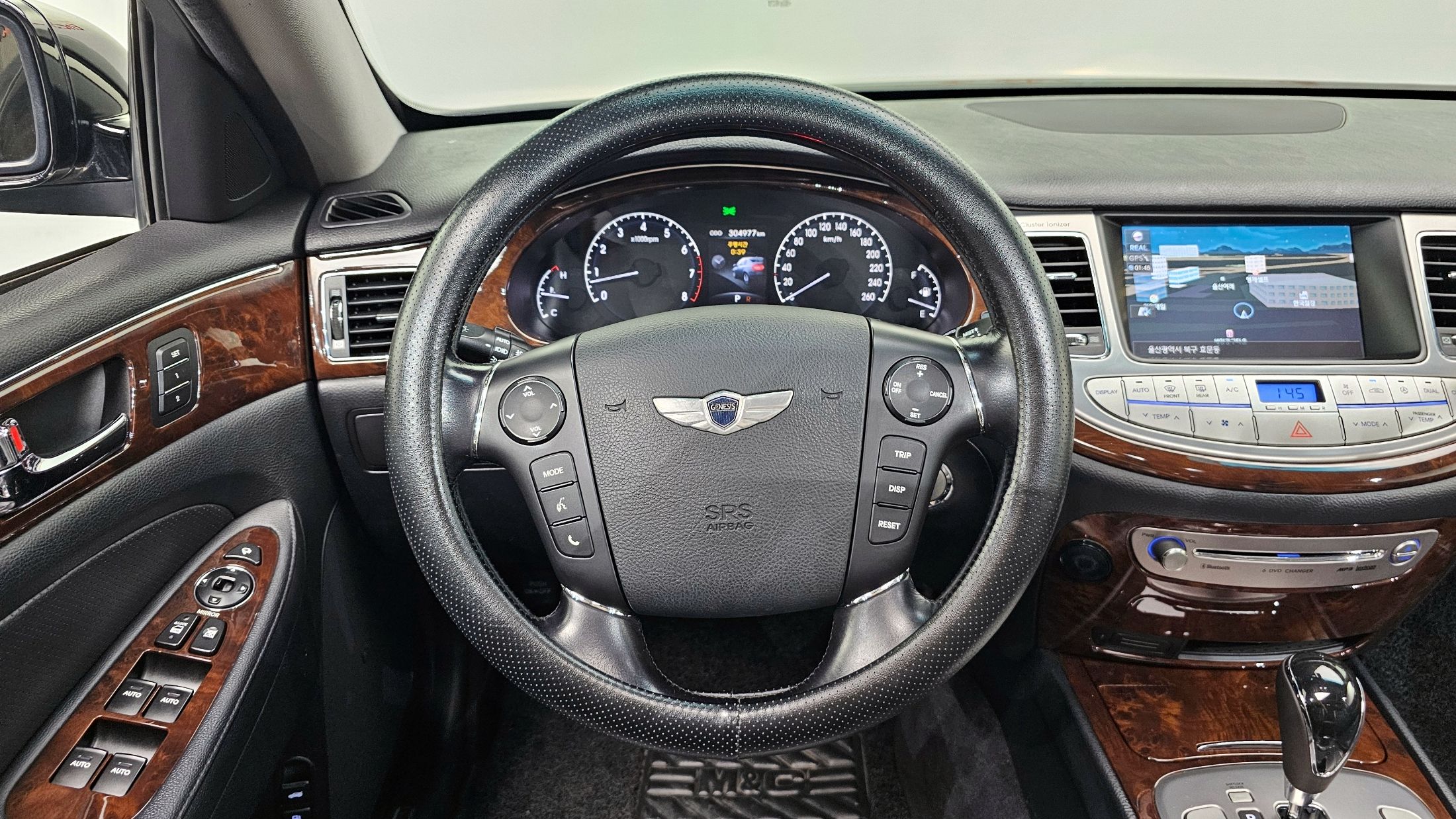 HYUNDAI GENESIS 2009