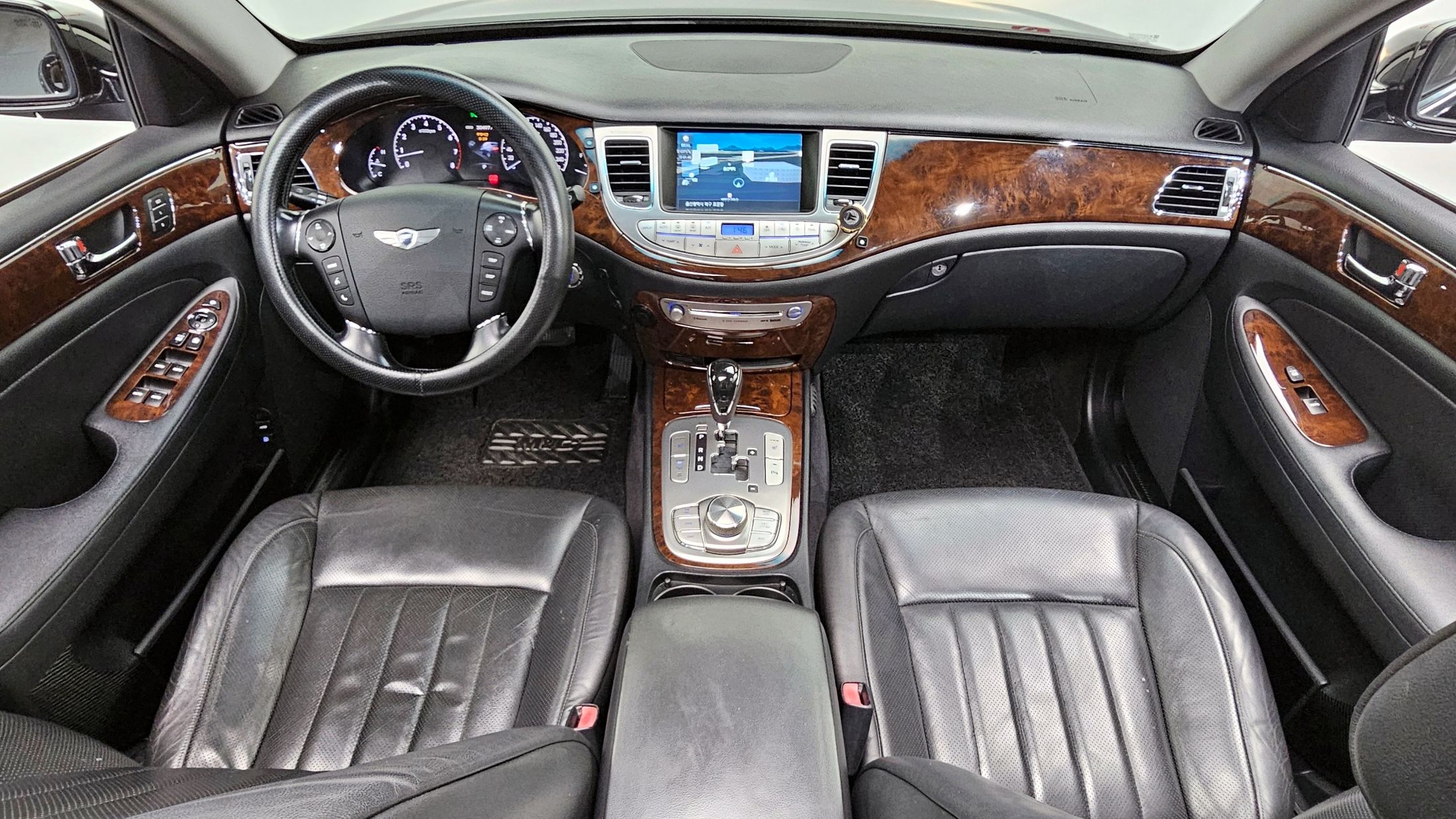 HYUNDAI GENESIS 2009