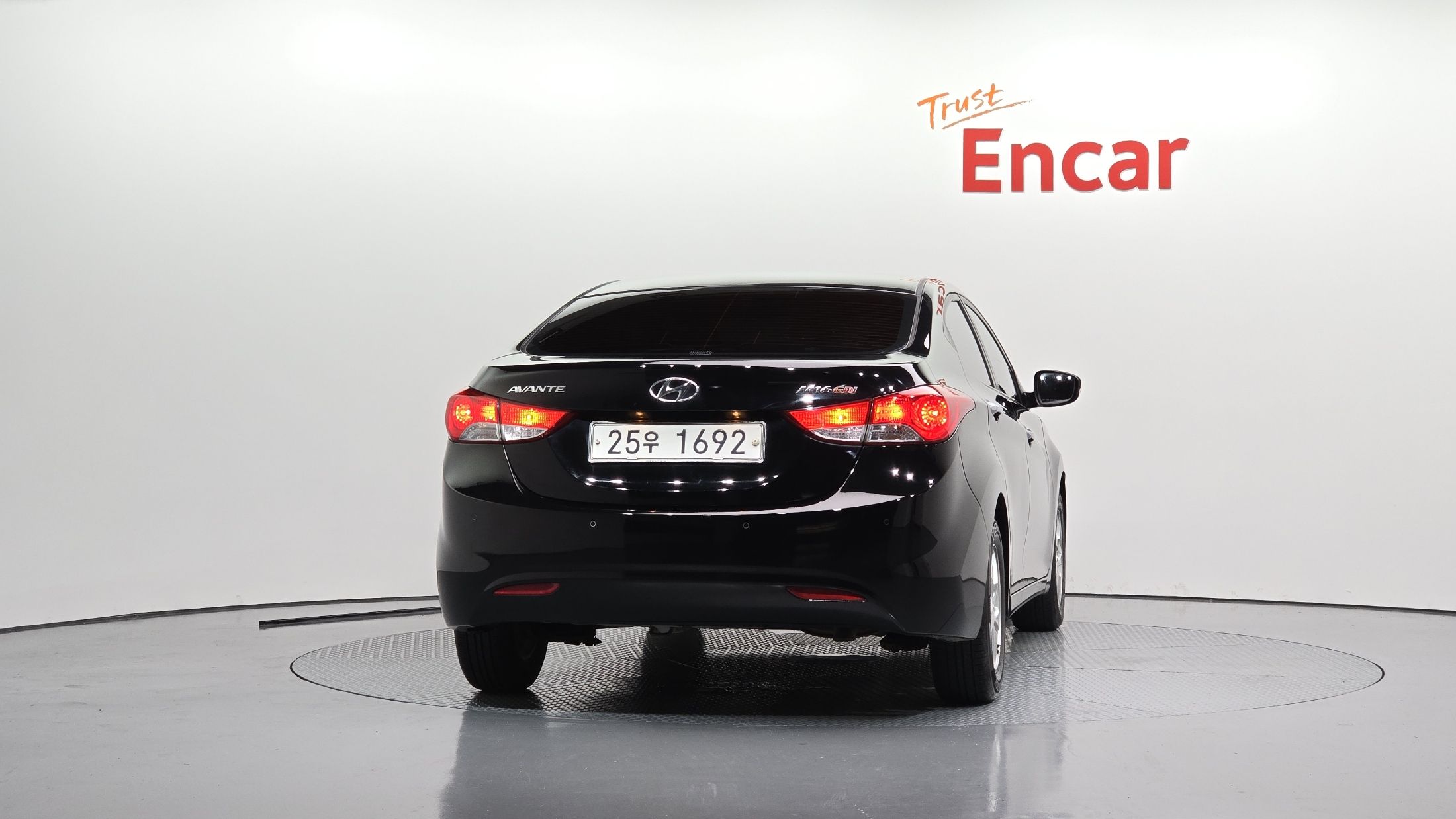 HYUNDAI AVANTE MD 2011