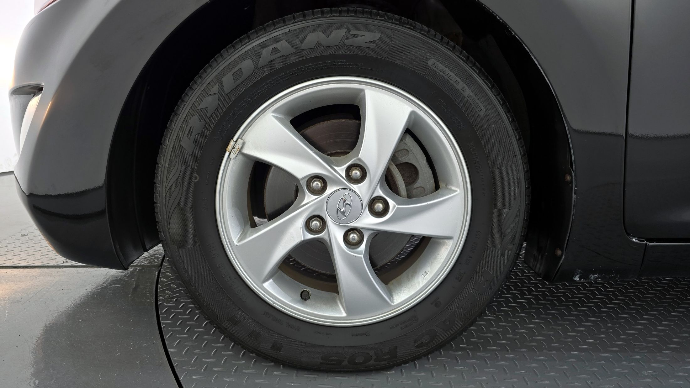 HYUNDAI AVANTE MD 2011
