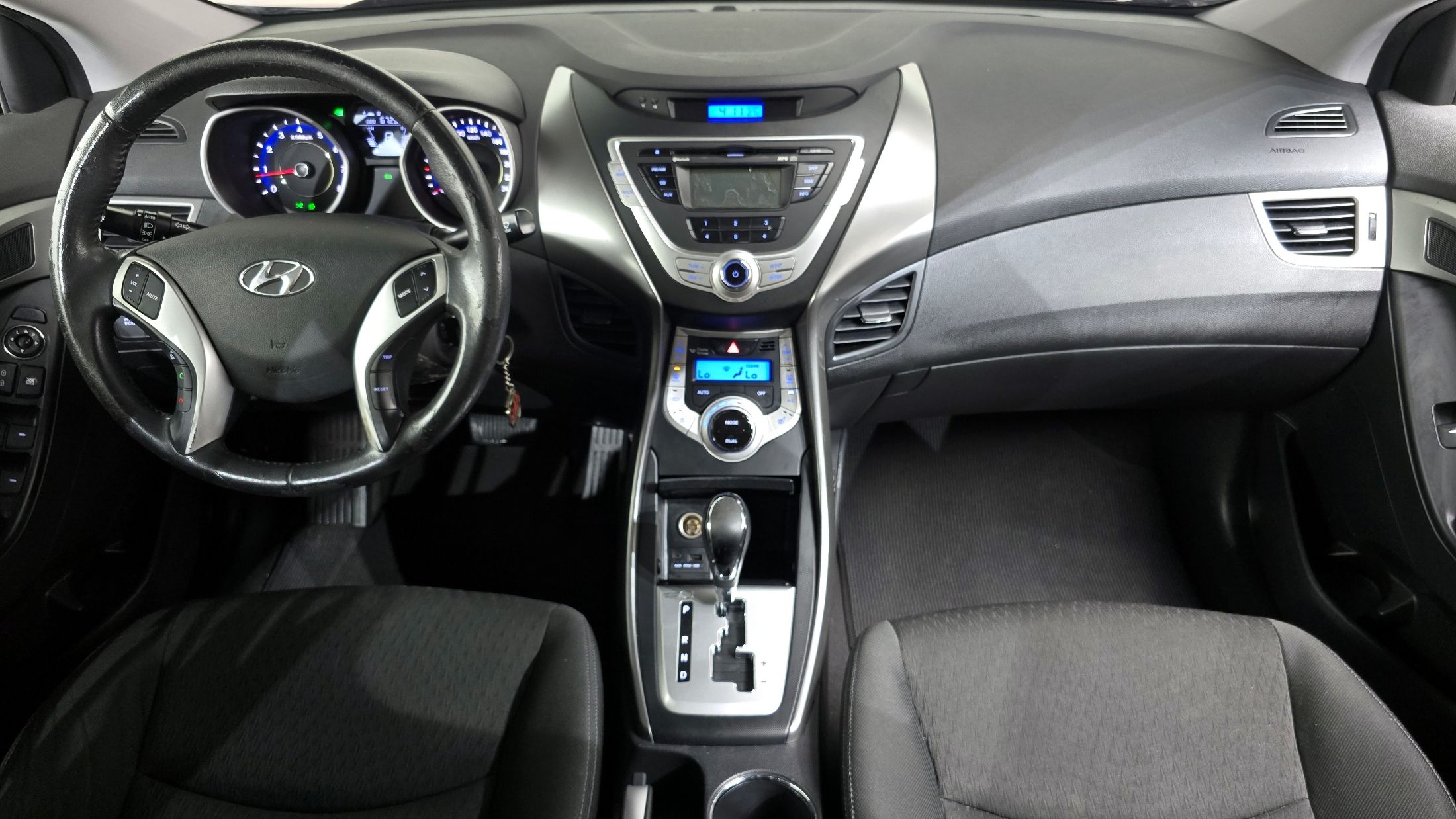 HYUNDAI AVANTE MD 2011