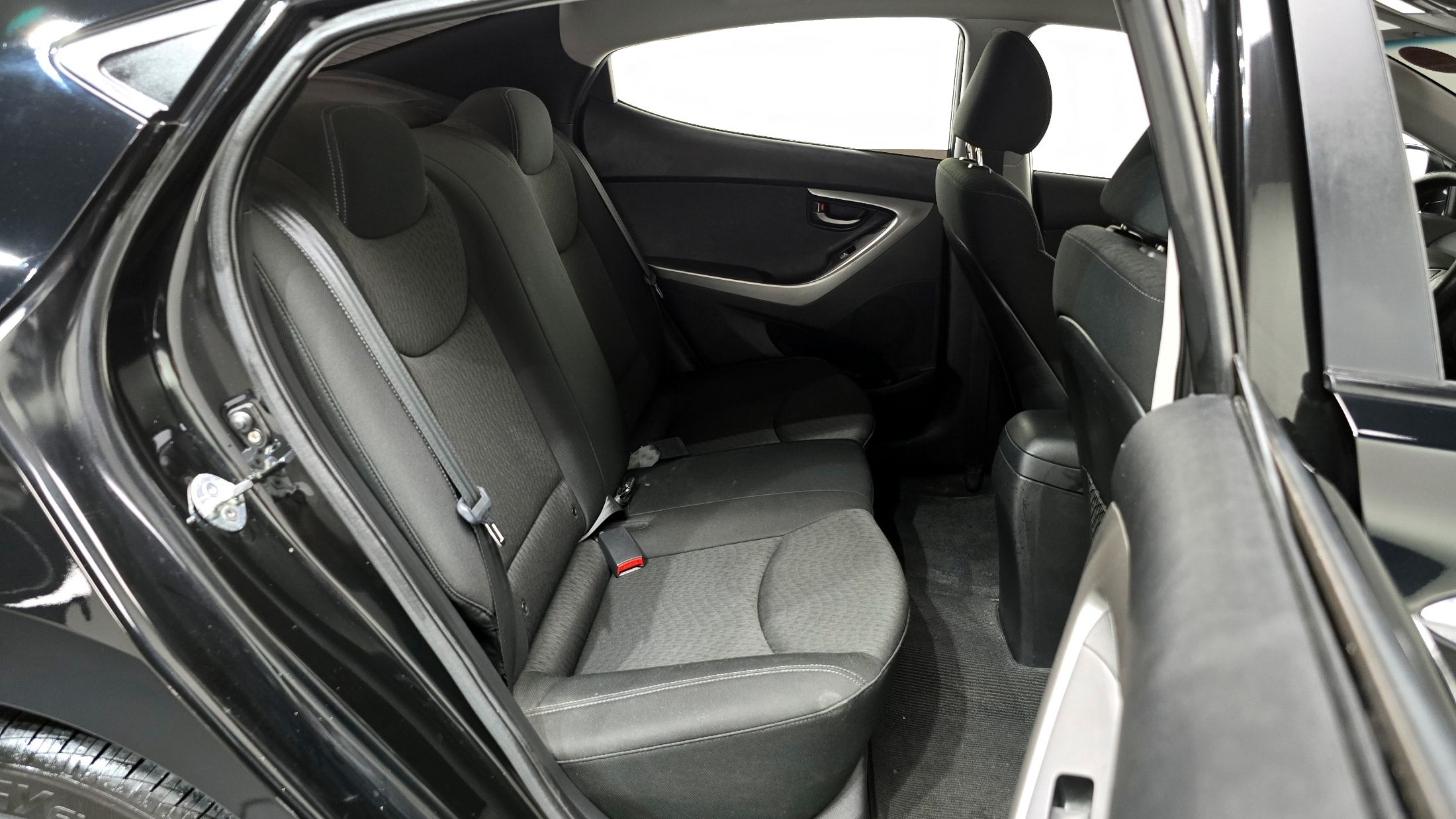 HYUNDAI AVANTE MD 2011