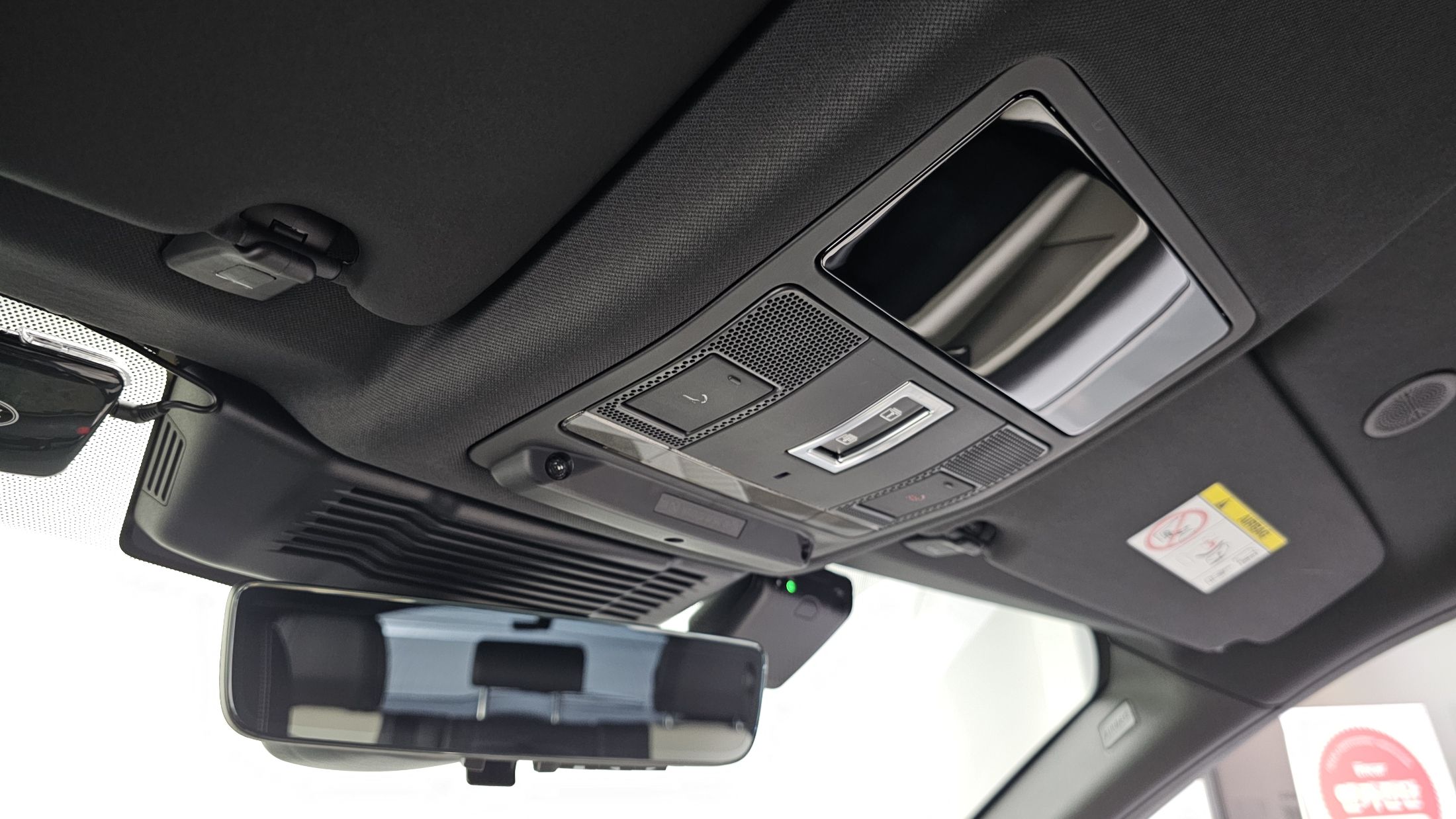 LAND ROVER DISCOVERY SPORT 2024