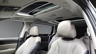 KIA CARNIVAL 2025