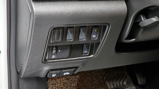 SAMSUNG QM6 2022