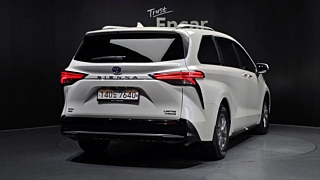 TOYOTA SIENNA 2021