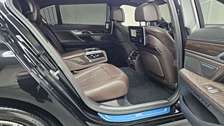 BMW 7-SERIES G11 2019