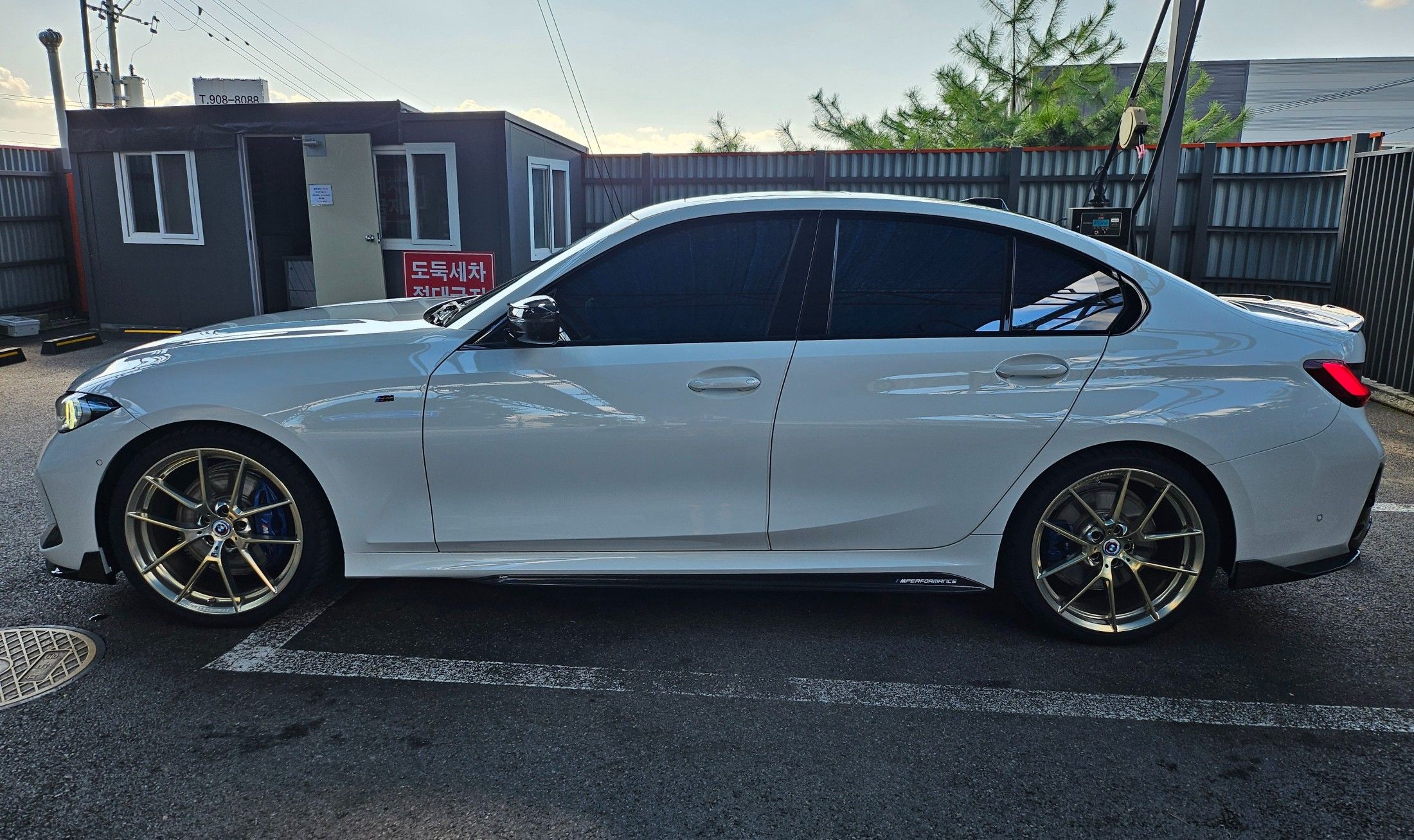 BMW 3-SERIES G20 2023