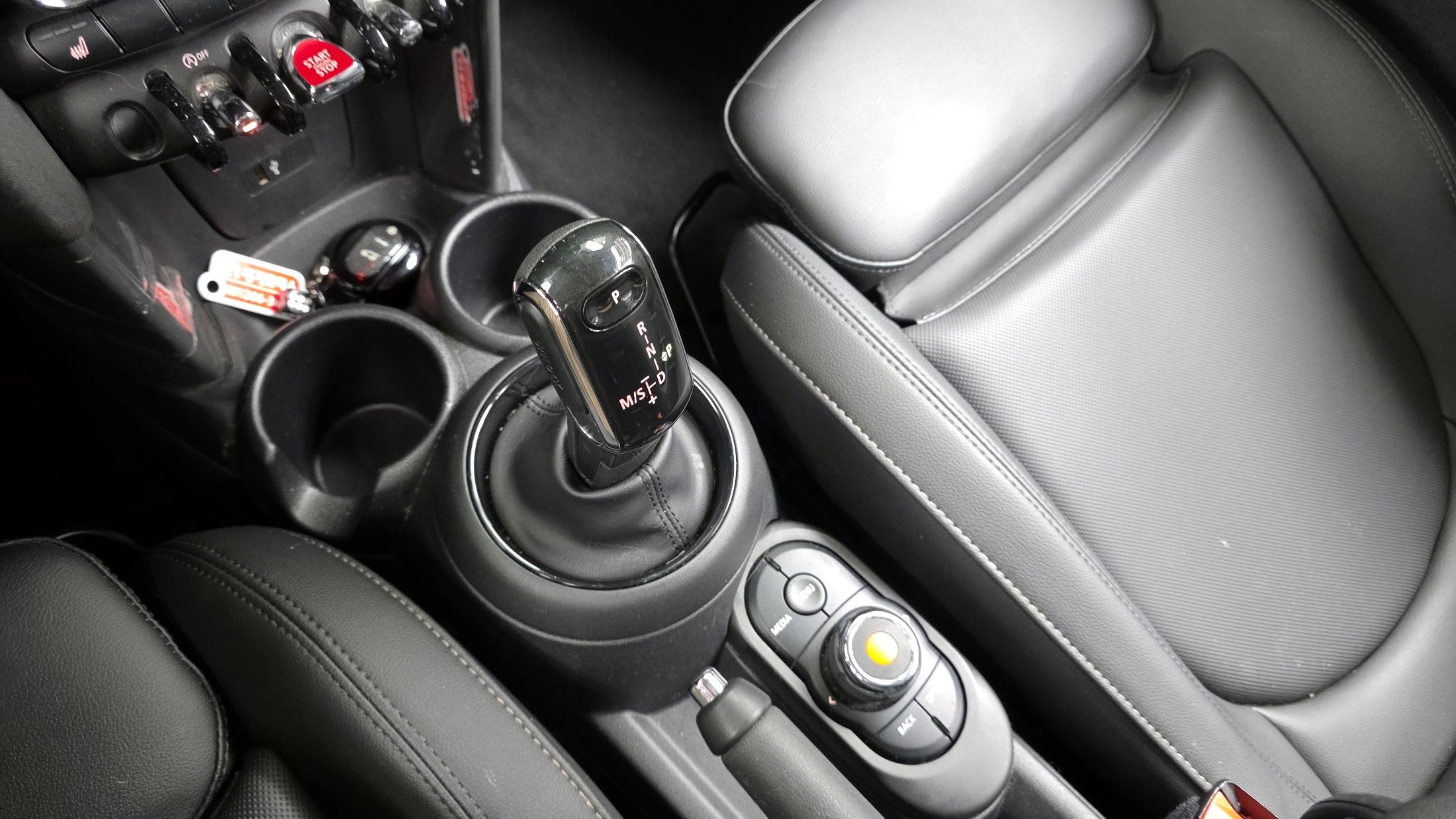 MINI COOPER 2019