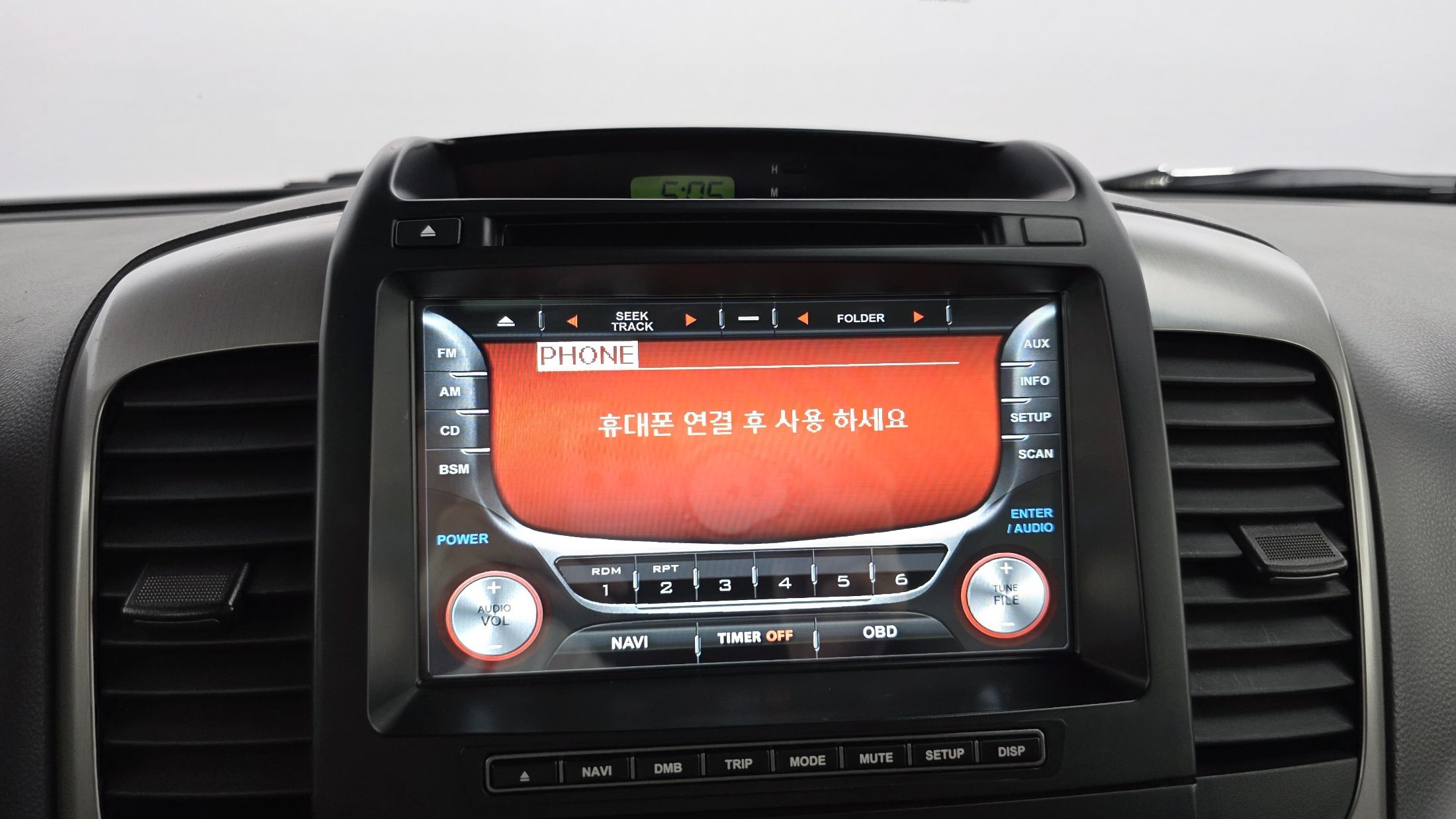 KIA CARNIVAL R 2013