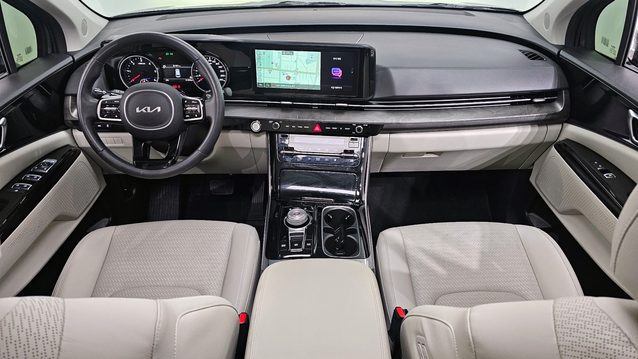 KIA CARNIVAL 2023