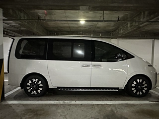 HYUNDAI STARIA 2025