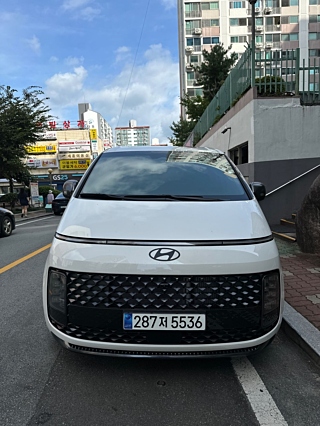 HYUNDAI STARIA 2025