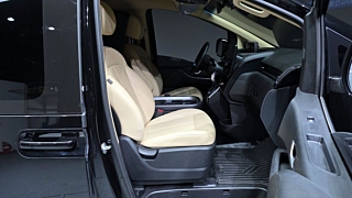 HYUNDAI STARIA 2024