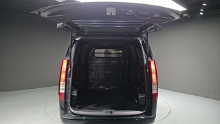 HYUNDAI STARIA 2024