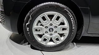 HYUNDAI STARIA 2024
