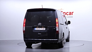 HYUNDAI STARIA 2021