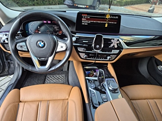 BMW 5-SERIES G30 2021