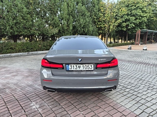 BMW 5-SERIES G30 2021