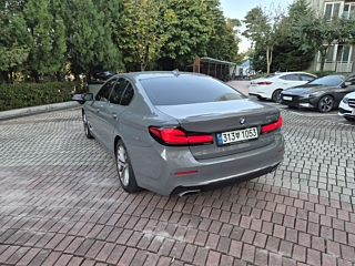 BMW 5-SERIES G30 2021