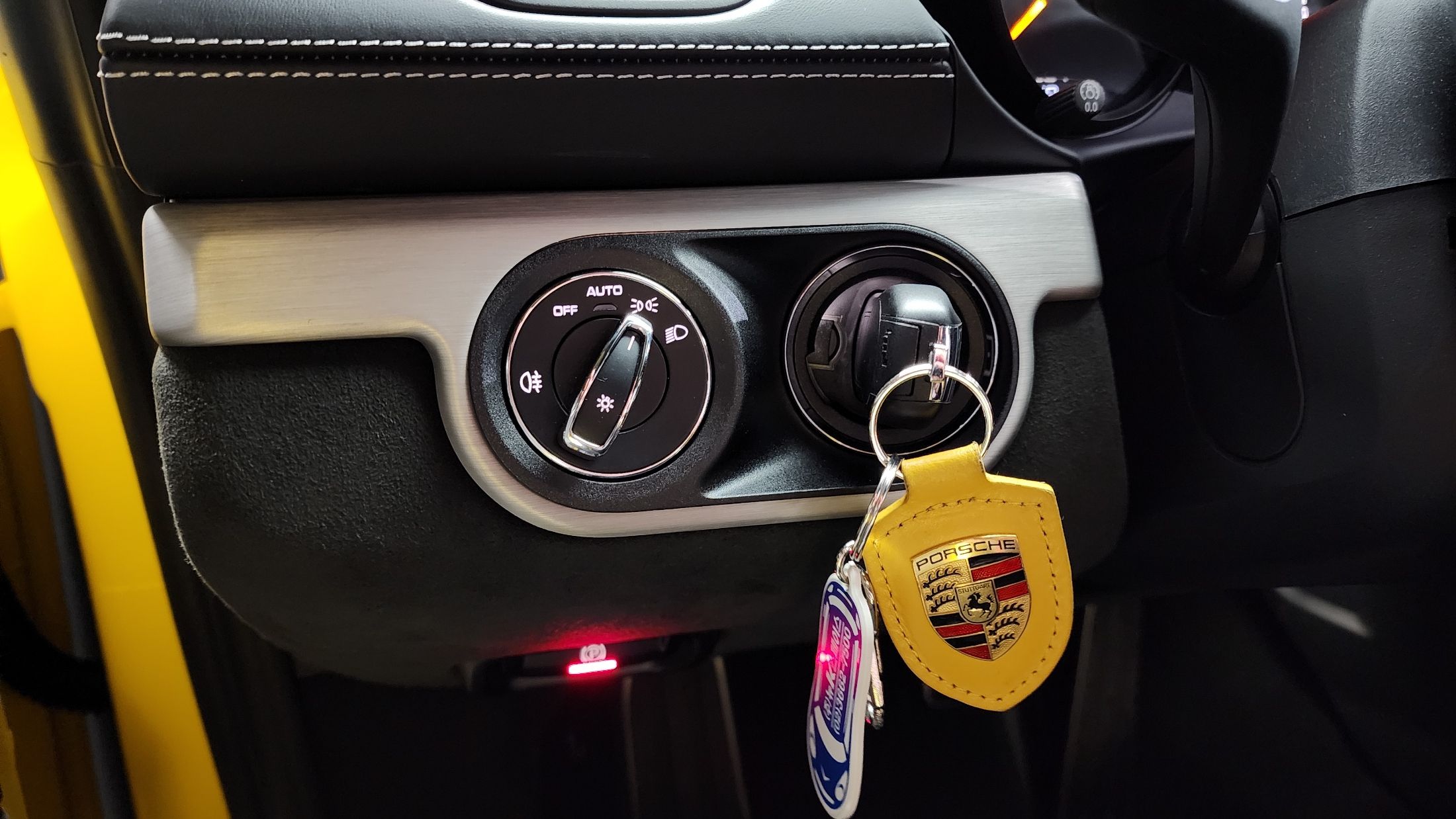 PORSCHE 718 CAYMAN 2023