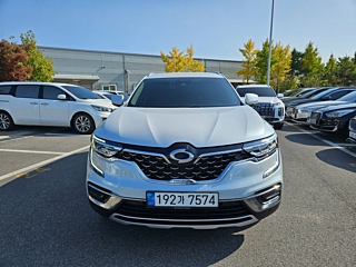 SAMSUNG QM6 2023