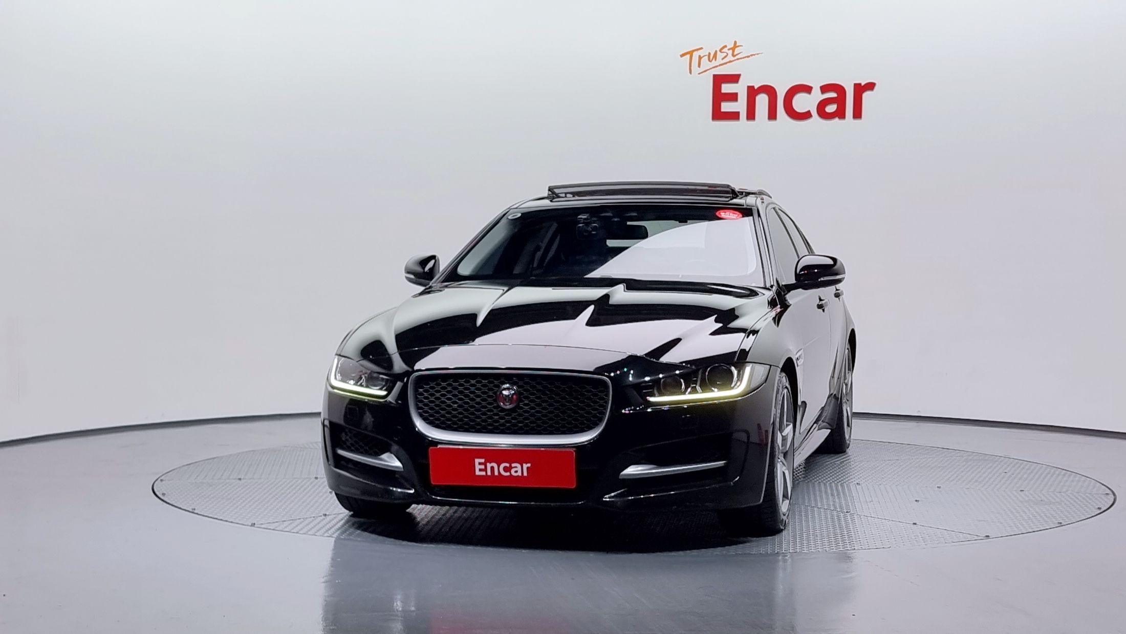 JAGUAR XE 2016